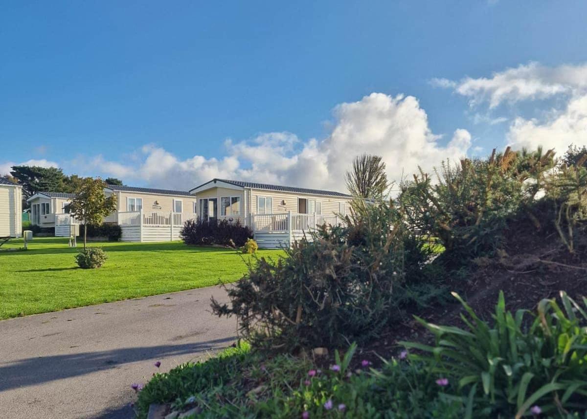 Hendra Park Hotel New Quay Екстериор снимка