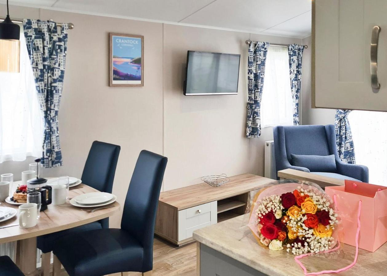 Hendra Park Hotel New Quay Екстериор снимка
