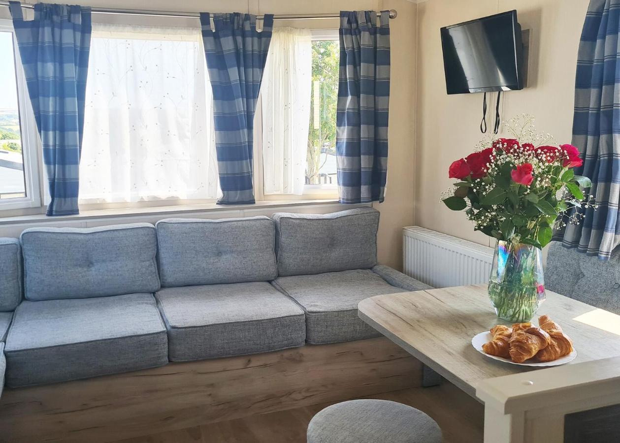 Hendra Park Hotel New Quay Екстериор снимка